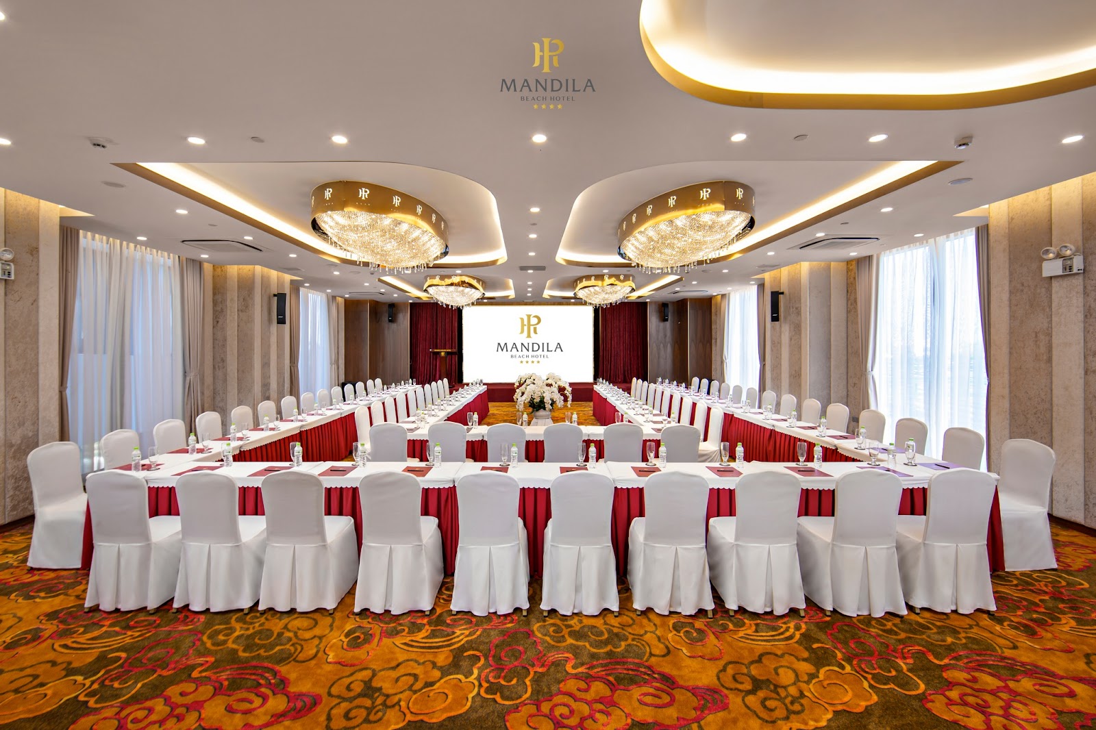 How to organize a company party at a 4-star Da Nang hotel - (5) Conference room arranged U-shaped tables and chairs