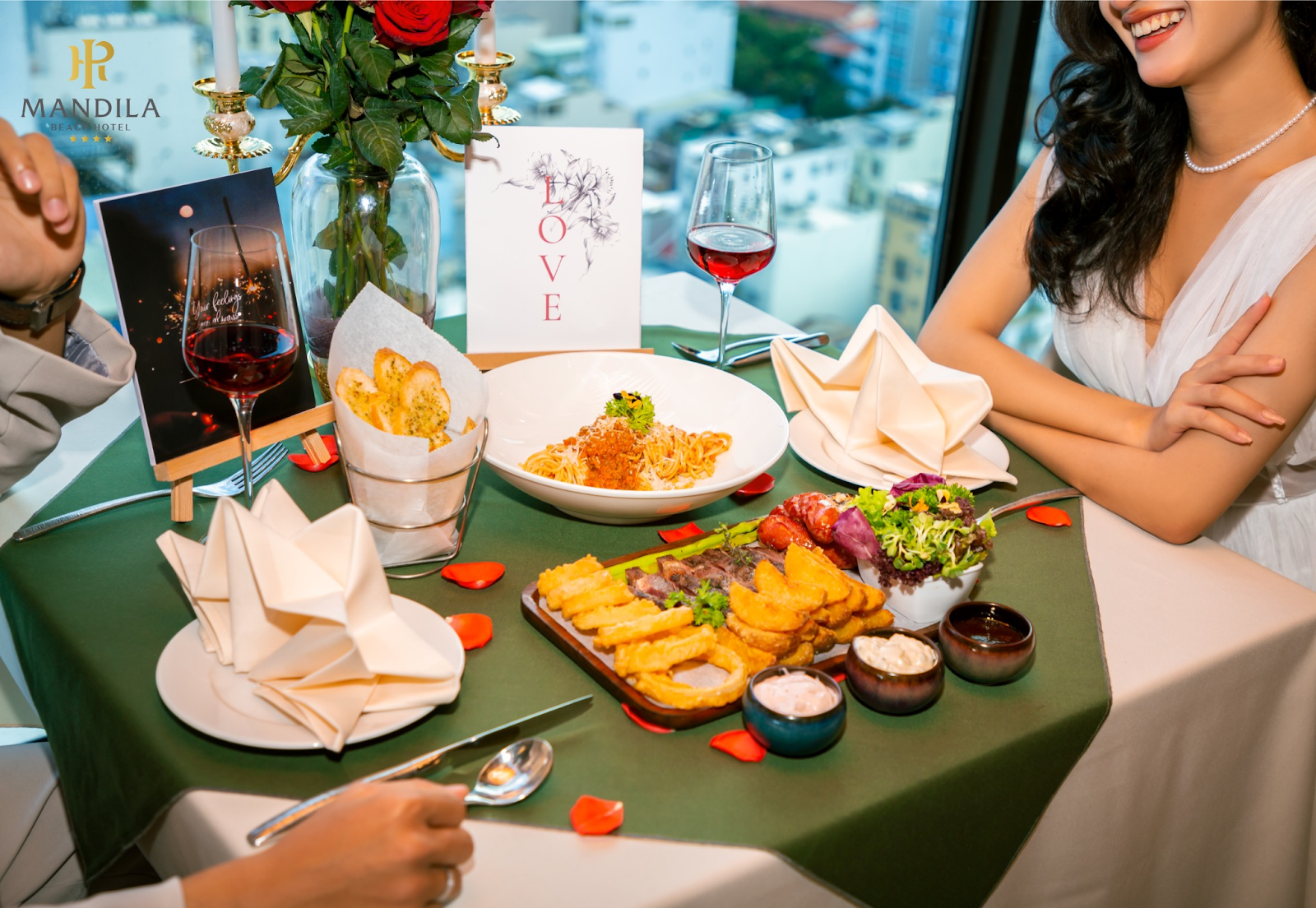Du lịch hè tại Đà Nẵng và 5 trải nghiệm đáng nhớ - Nhà hàng ẩm thực chuẩn Âu